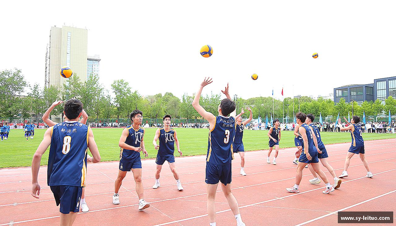 xinkong星空拼尽全力，勇攀人生的高峰。